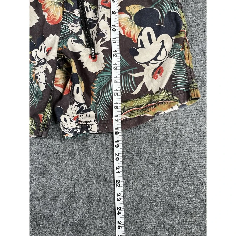 Disney Shorts Men's Size Medium Black Floral Mickey‎ Mouse Swim Trunks Pocket